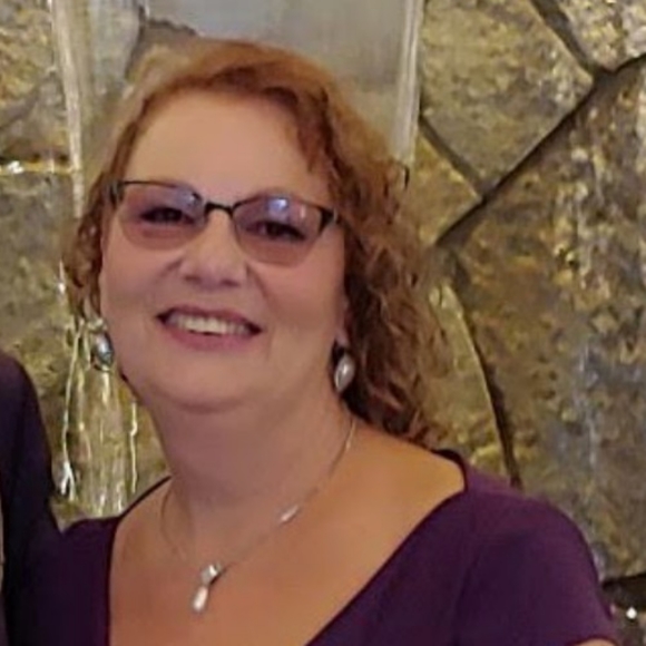 Meet your Posher, Pamela - Picture 2 of 2